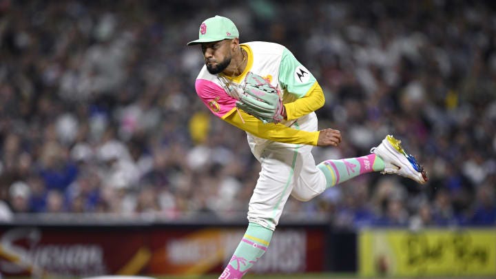 Padres' Mike Shildt Praises Robert Suarez For Being Selfless In Helping  Teammate Get