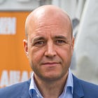 Jan Svärd: Fredrik Reinfeldt viker sig för diktaturen