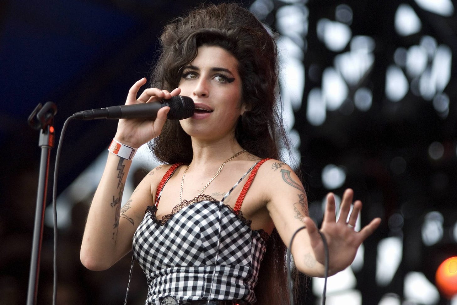 Amy Winehouse Interest Spikes With 'Back To Black,' 'Frank' Reissue