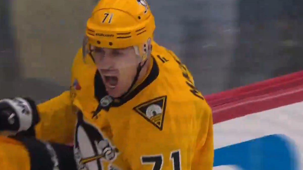 Penguins nuggets: Hope from history; Standing pat