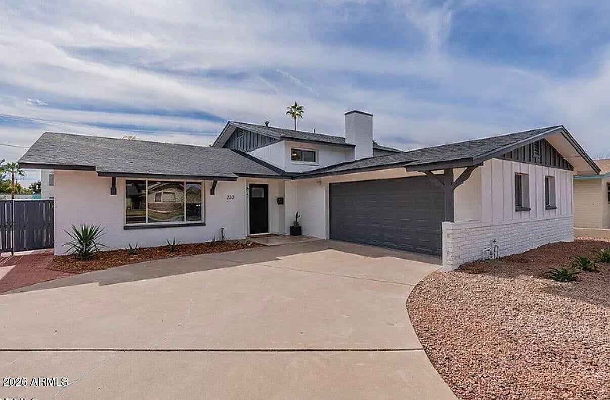 Remodeled 4-Bed Near ASU property listing