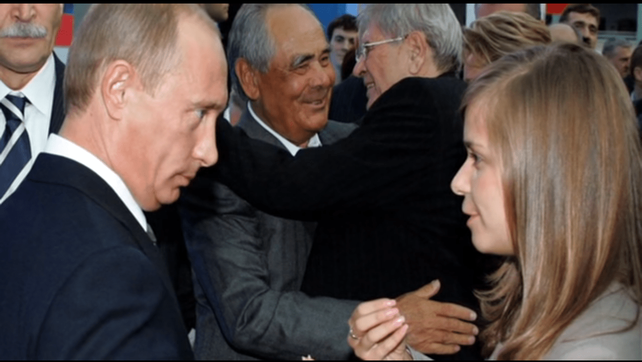 From Putin's Kiss to Jeffrey Epstein - Seth Hettena