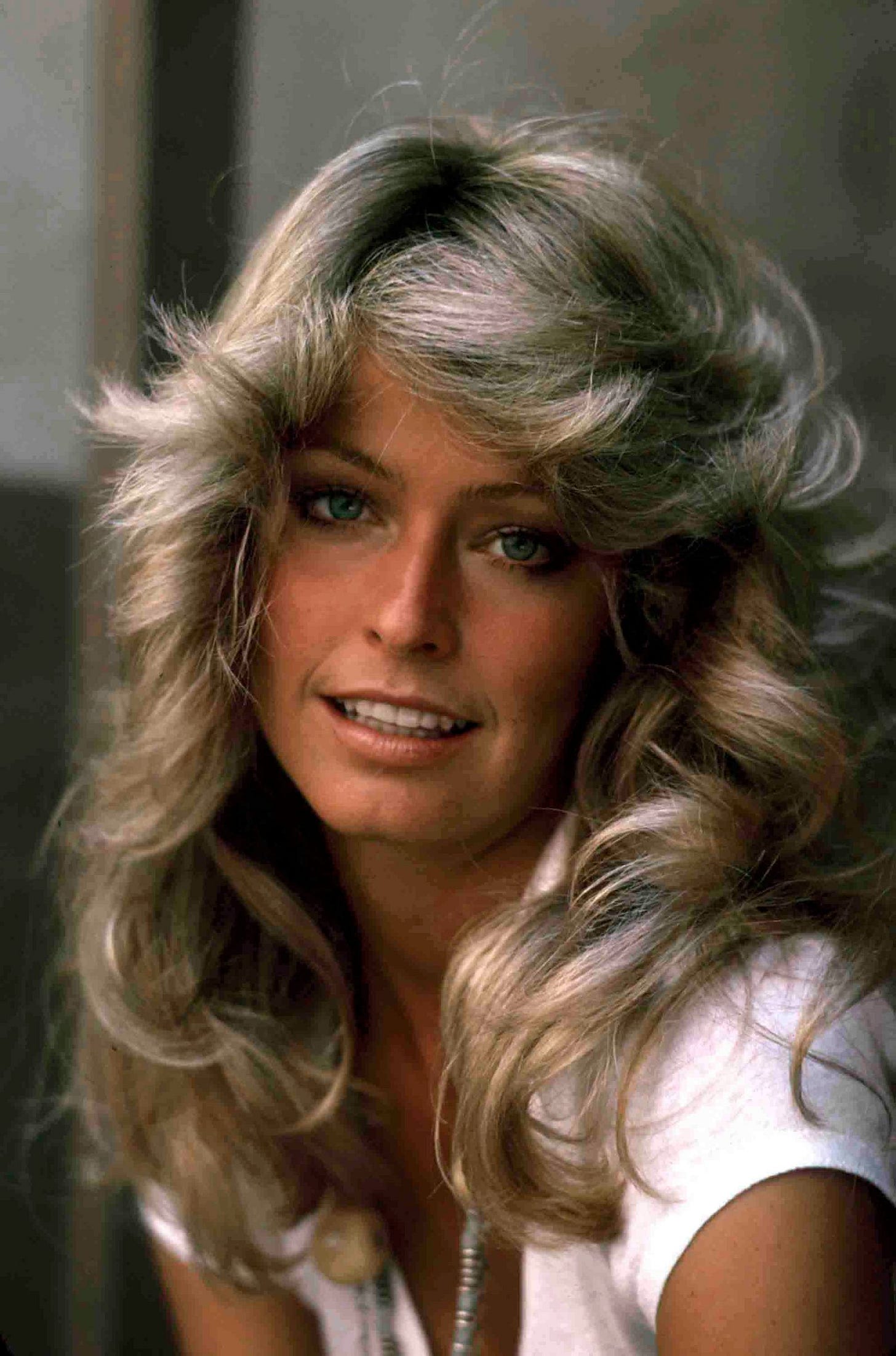 13 Times Farrah Fawcett Was A Natural Beauty | Vogue