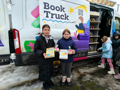 Biblioteca mobilă la Vultureni