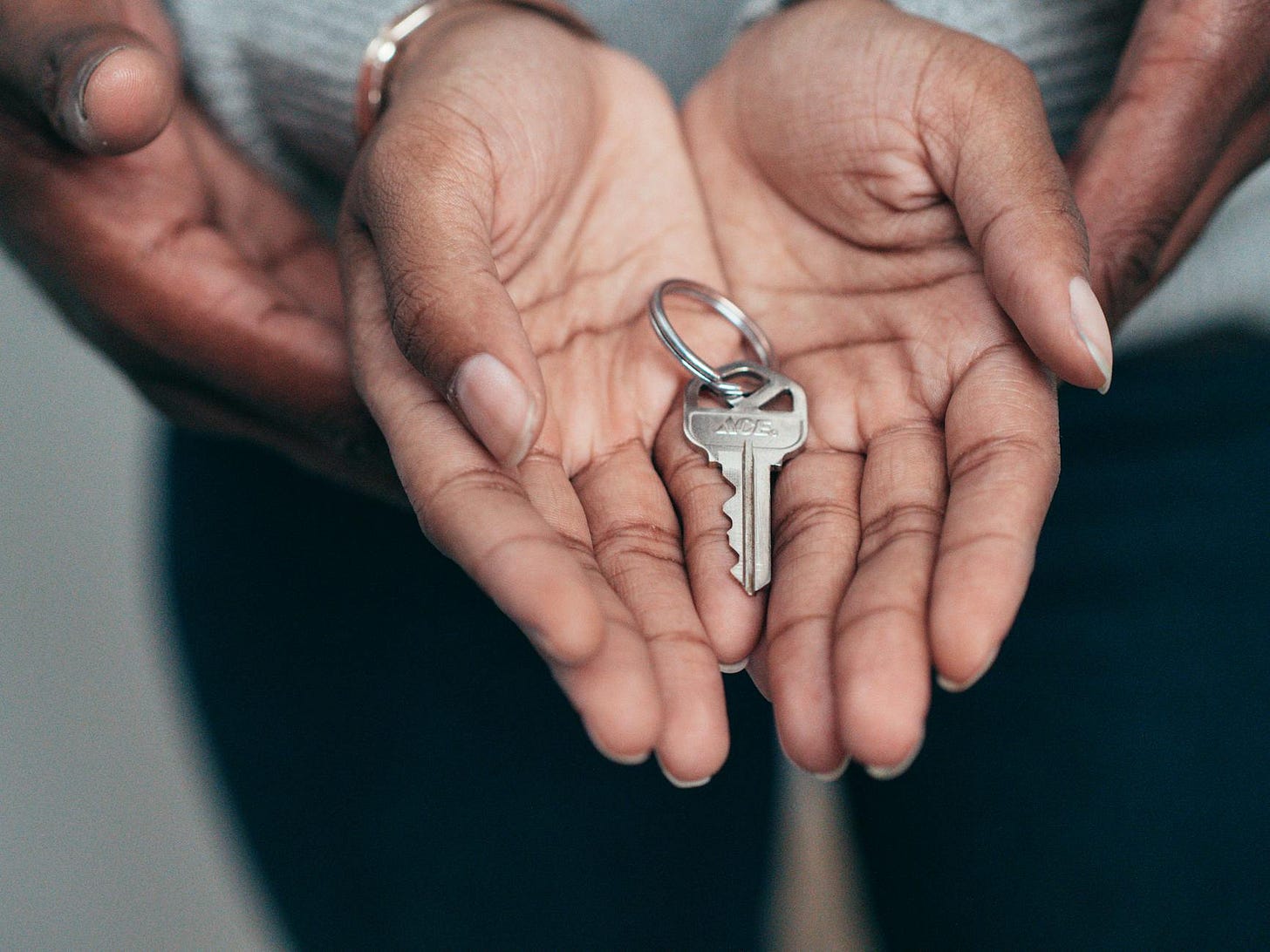 key on a person s palm