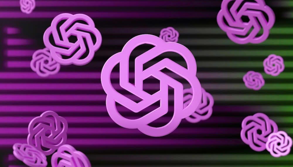 Logo oficial de OpenAI con filtros violetas tras el cierre de su ronda récord
