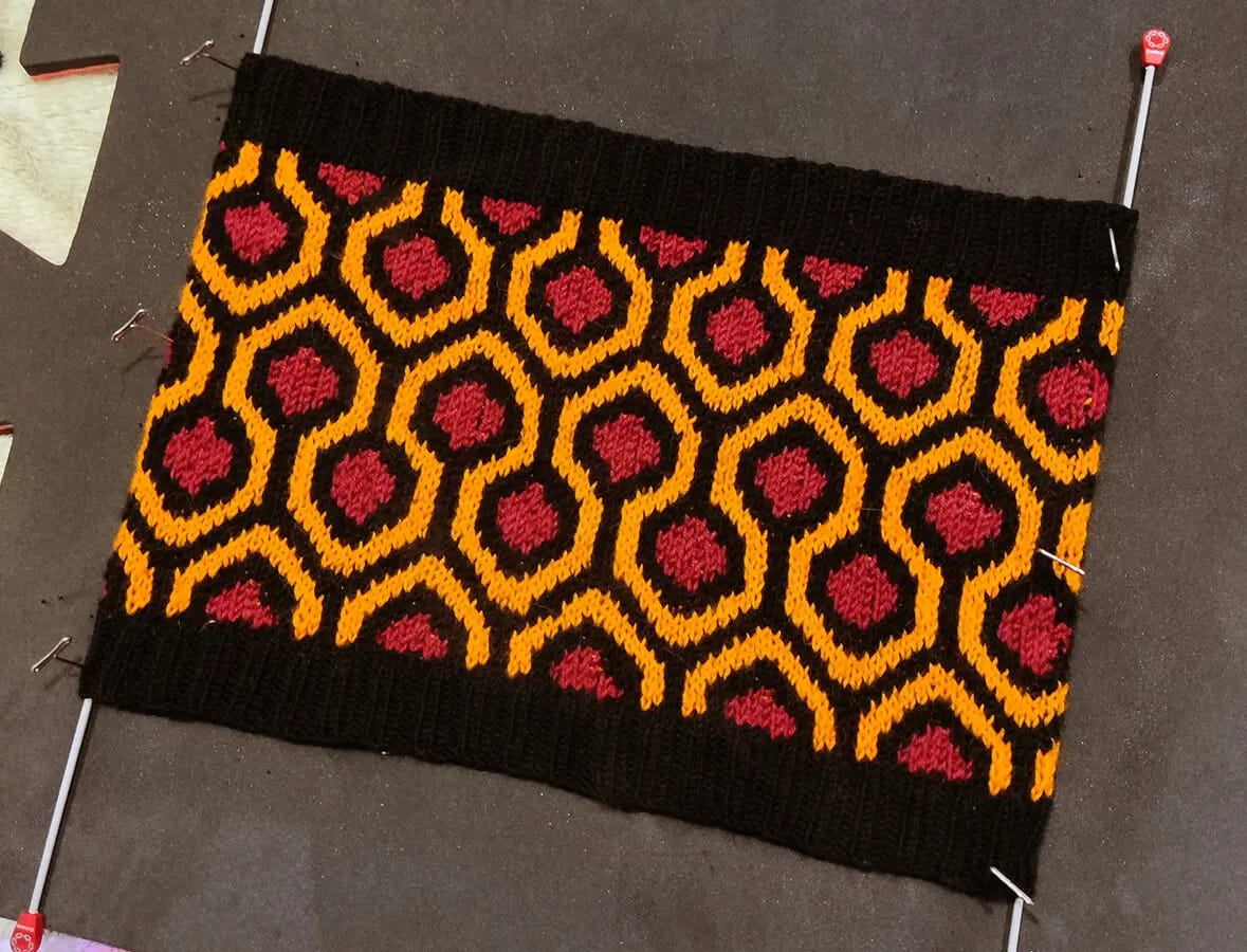 cowl blocking with straight knitting needles