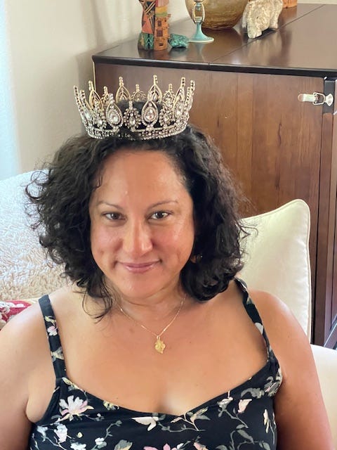 selfie with crown