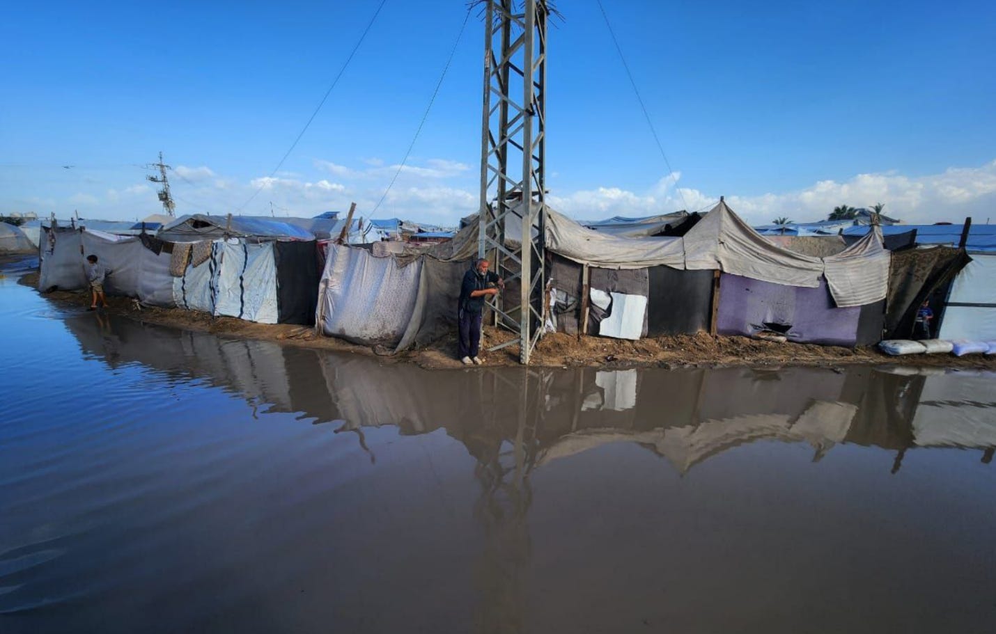 Hamas rejects UN plan imposing foreign rule on Gaza under ‘Emperor’ Trump - Palestine Will Be Free