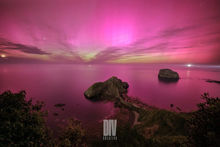auroras sobre san juan de gaztelugatxe