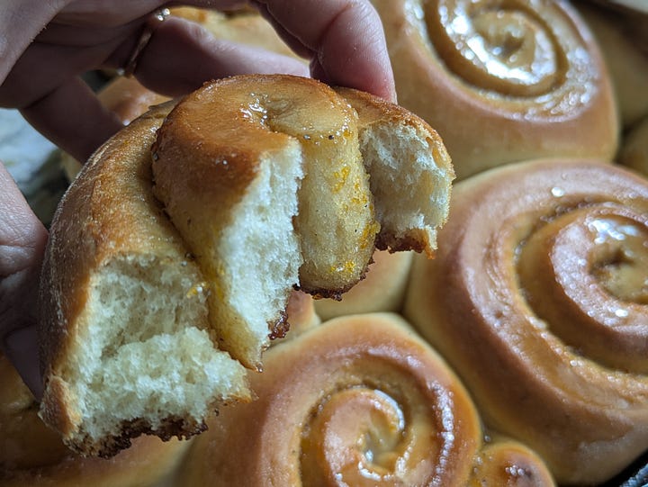 Finished, glazed cardamom buns (quick-knead)