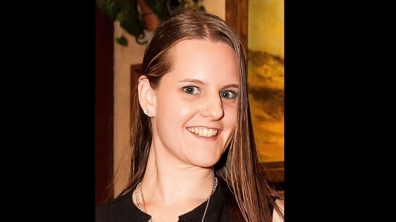 Prosecutors seek 12-year sentence for child therapist Renee Hoberman, of  Plainview, who had 'exceptionally violent child pornography,' court  document shows - Newsday