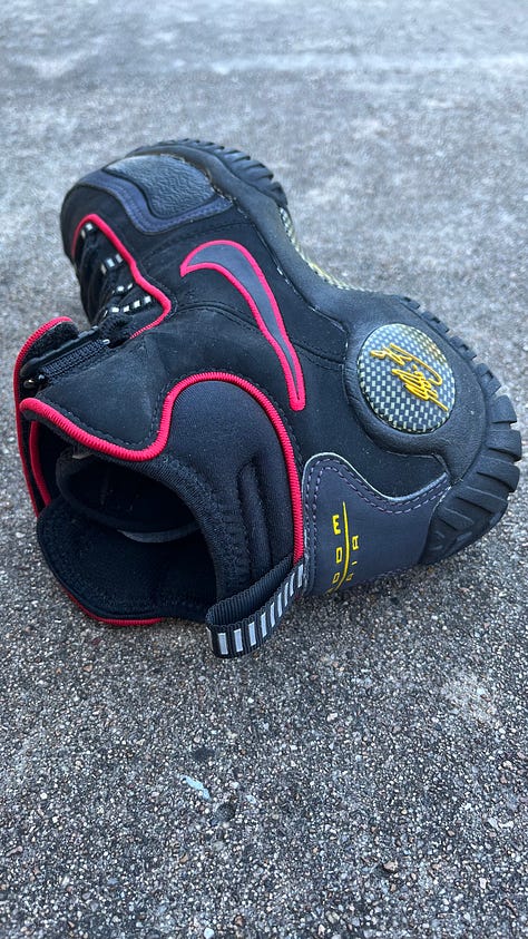 Details of the Nike Air Zoom Schu.