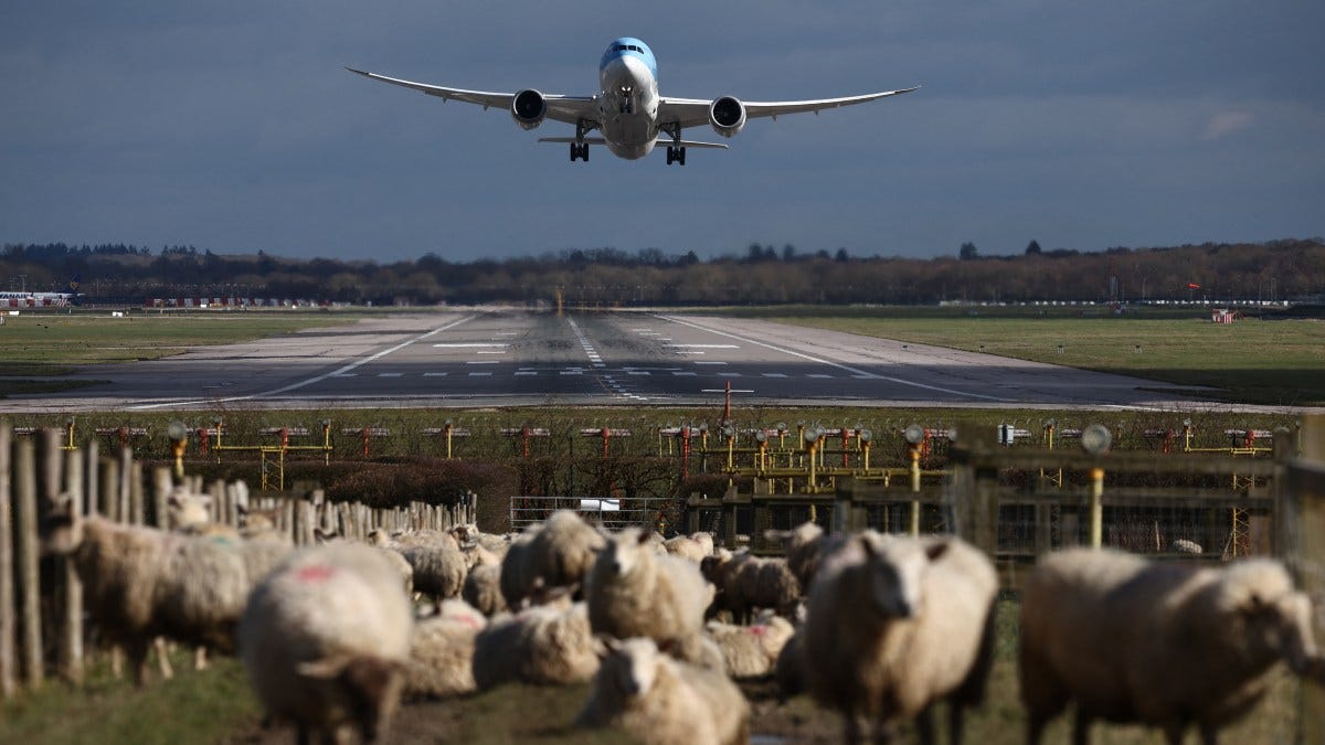 Gatwick airport poised for take-off on second runway
