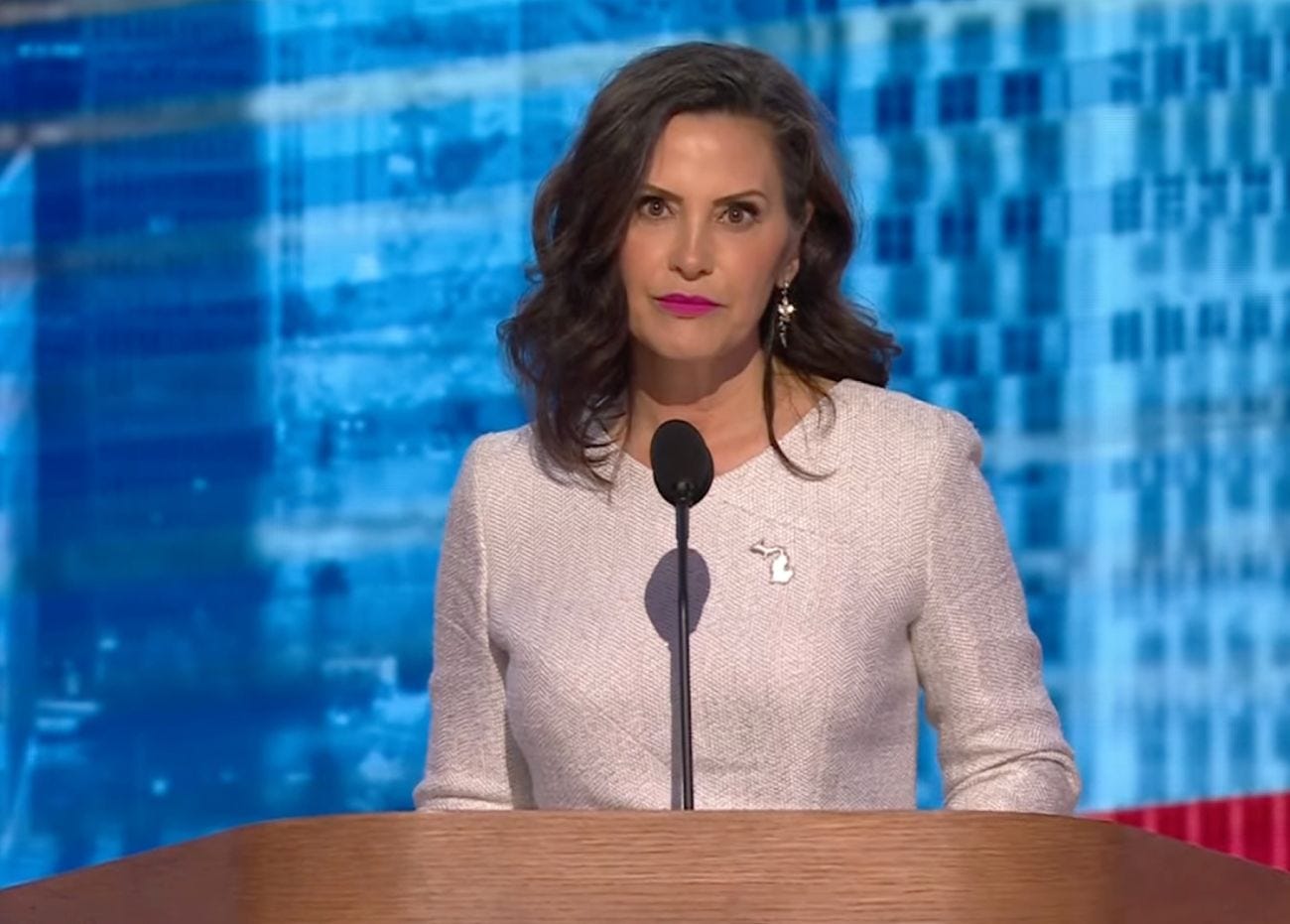 Michigan Gov. Gretchen Whitmer at Democratic convention: Kamala Harris 'is  us' | Bridge Michigan