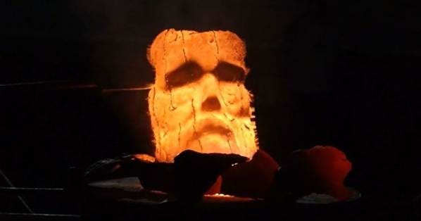 They just immortalized Robert E Lee': Internet uneasy as sinister pic  arises from furnace where statue was melted down | MEAWW
