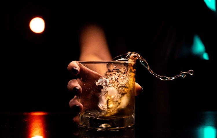 Empresa está trabalhando em um ‘álcool sintético’ que não tem nenhum dos efeitos colaterais negativos do produto real. Empresa está trabalhando em um ‘álcool sintético’ que não tem nenhum dos efeitos colaterais negativos do produto real.