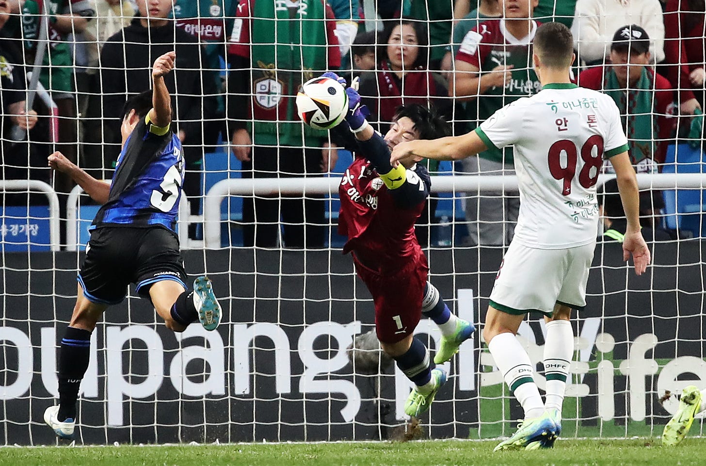 Keepers can be the protagonists too': In Korean football, it's the golden  age of goalies