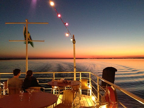 Lake Itaipu, Brazil / Laura Motta, 2013