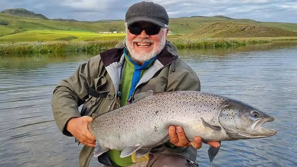 In the heart of Iceland, lies the Vatnamót fishery amidst a dramatic landscape. You'll fly fish three rivers—the Vatnamot, the Fossalar, and the Geirlandsa River.