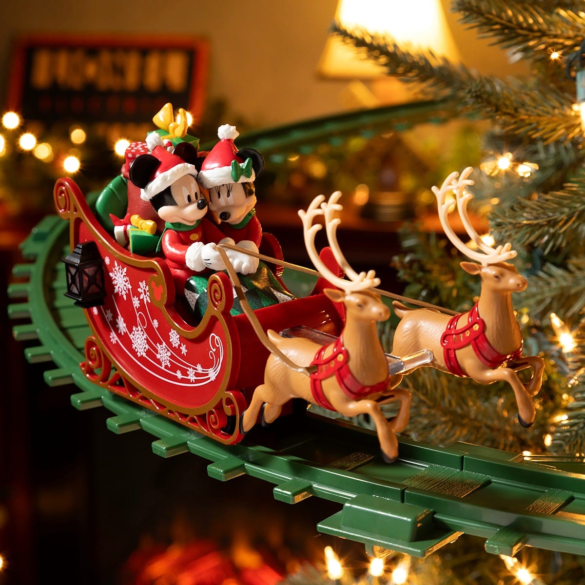 Image: Disney Store Image: Disney Store