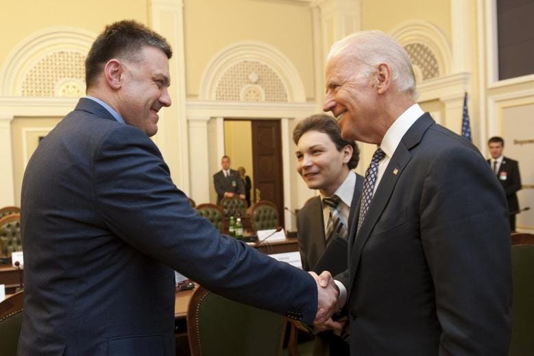 U.S. backs Ukraine, warns Russia with Biden visit | Reuters.com U.S. backs Ukraine, warns Russia with Biden visit | Reuters.com