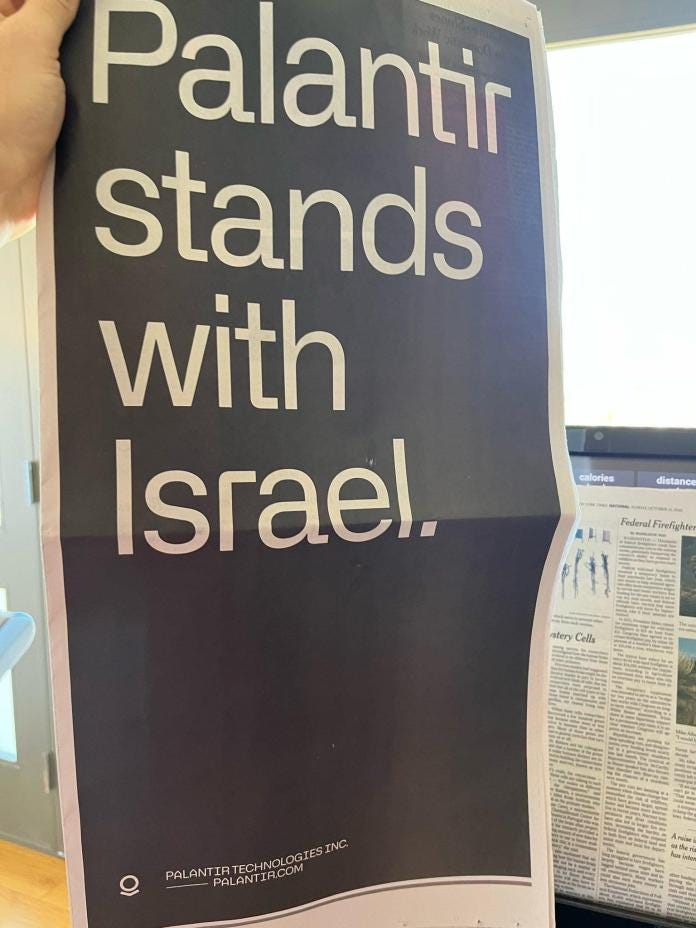 A hand holding a sign

AI-generated content may be incorrect.