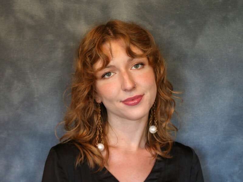 headshot-800x600.jpeg