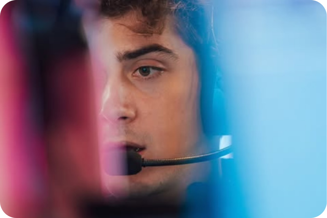 F1, Formula One, Motorsport, Sports Media, Broadcasting, Race Day, Alpine, Drive to Survive, Netflix, Content Creators, sport marketing, storytelling, Carlos Sainz, Pierre Gasly, Max Verstappen, Colapinto