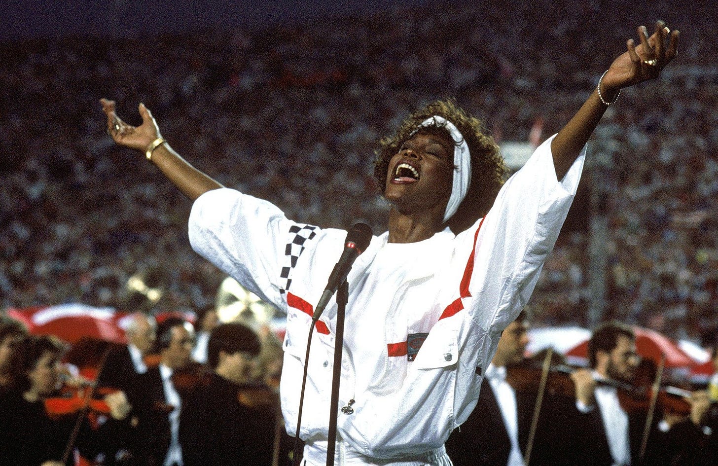 Whitney Houston performs the national anthem at the 1991 Super Bowl.