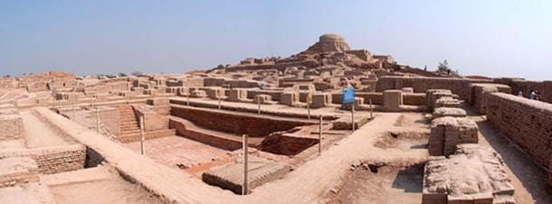 Panoramic view of the stupa mound and great bath at Mohenjo Daro. Panoramic view of the stupa mound and great bath at Mohenjo Daro.