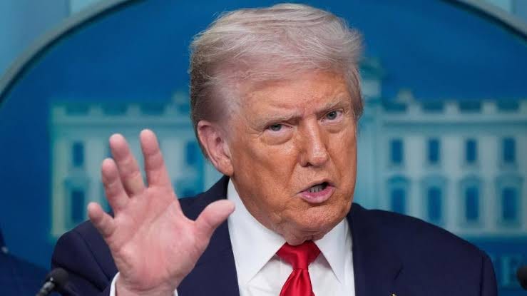 Donald Trump Says He's Placing Washington Police Under Federal Control, Deploying the National Guard | Chicago News | WTTW Donald Trump Says He's Placing Washington Police Under Federal Control, Deploying the National Guard | Chicago News | WTTW