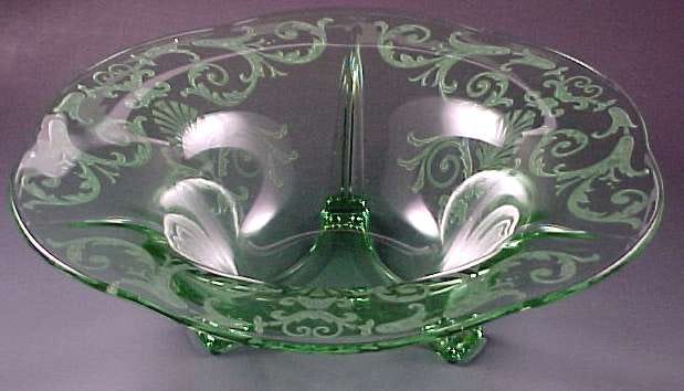 Fostoria Glass Versailles Etched Green Flared Console Bowl 