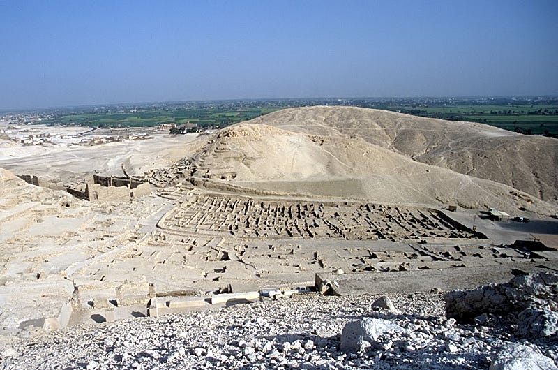 Deir el-Medina - Wikipedia