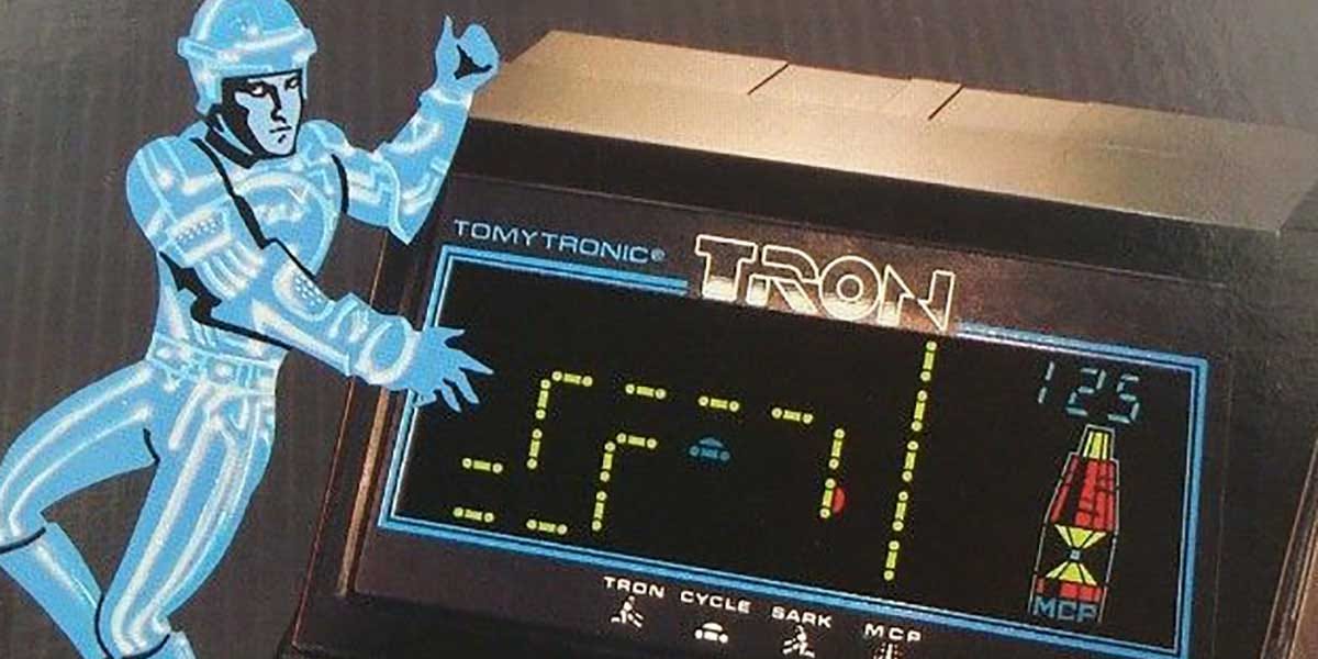 TOMY TRON ゲーム機 Tomy's Most Impressive Handheld, “Tron” - The Retroist