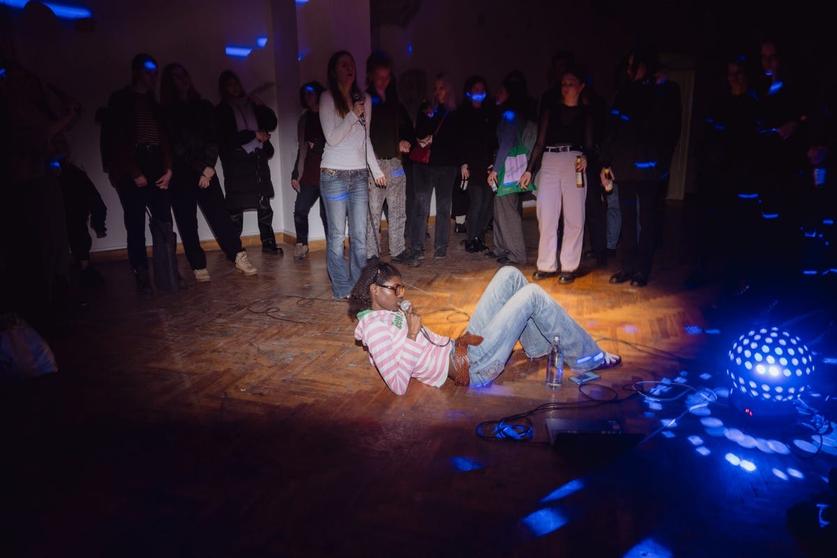 26. Girl Band New York (Gretchen Lawrence and Coumba Samba) - Echo Gone  Wrong