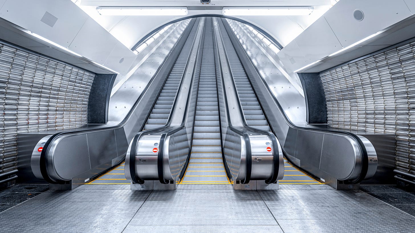 Schindler 9700 - Public transit escalator | Schindler Canada Schindler 9700 - Public transit escalator | Schindler Canada
