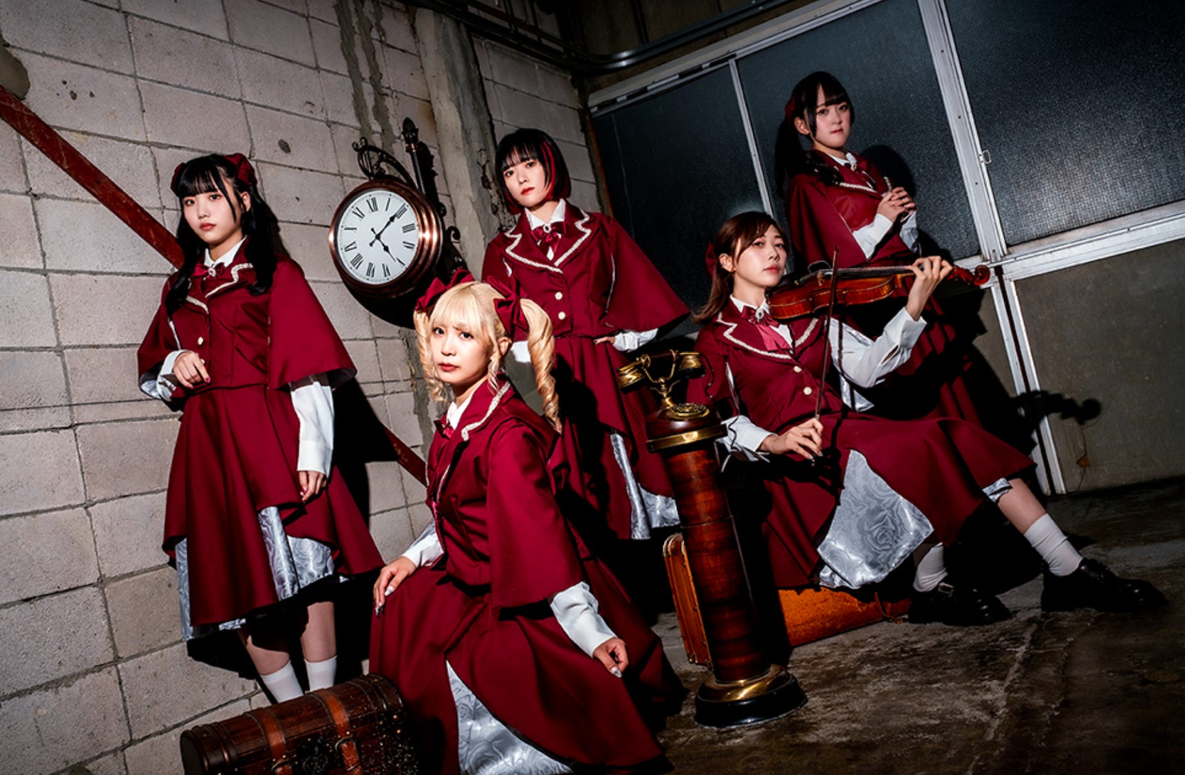 xoxoページとなります。 Everything to Know About XOXO EXTREME!