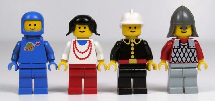 ミニフィグ40周年】レゴブロックの人形（ミニフィギュア）の歴史＆種類を紹介！| Legoanywherer