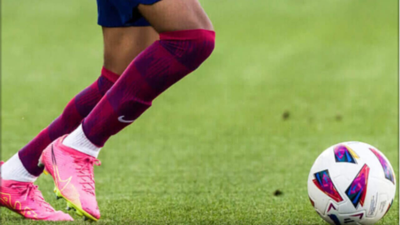 real men wear pink cleats real men wear pink cleats