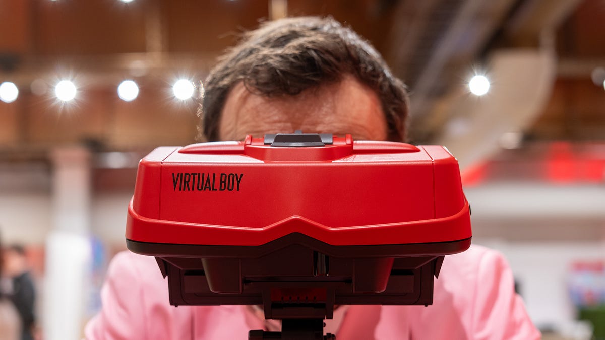 Nintendo Virtual Boy hands-on: the 3D game console of your