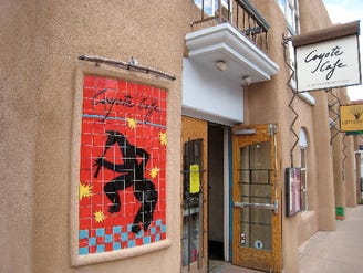 Santa_coyote_cafe Santa_coyote_cafe