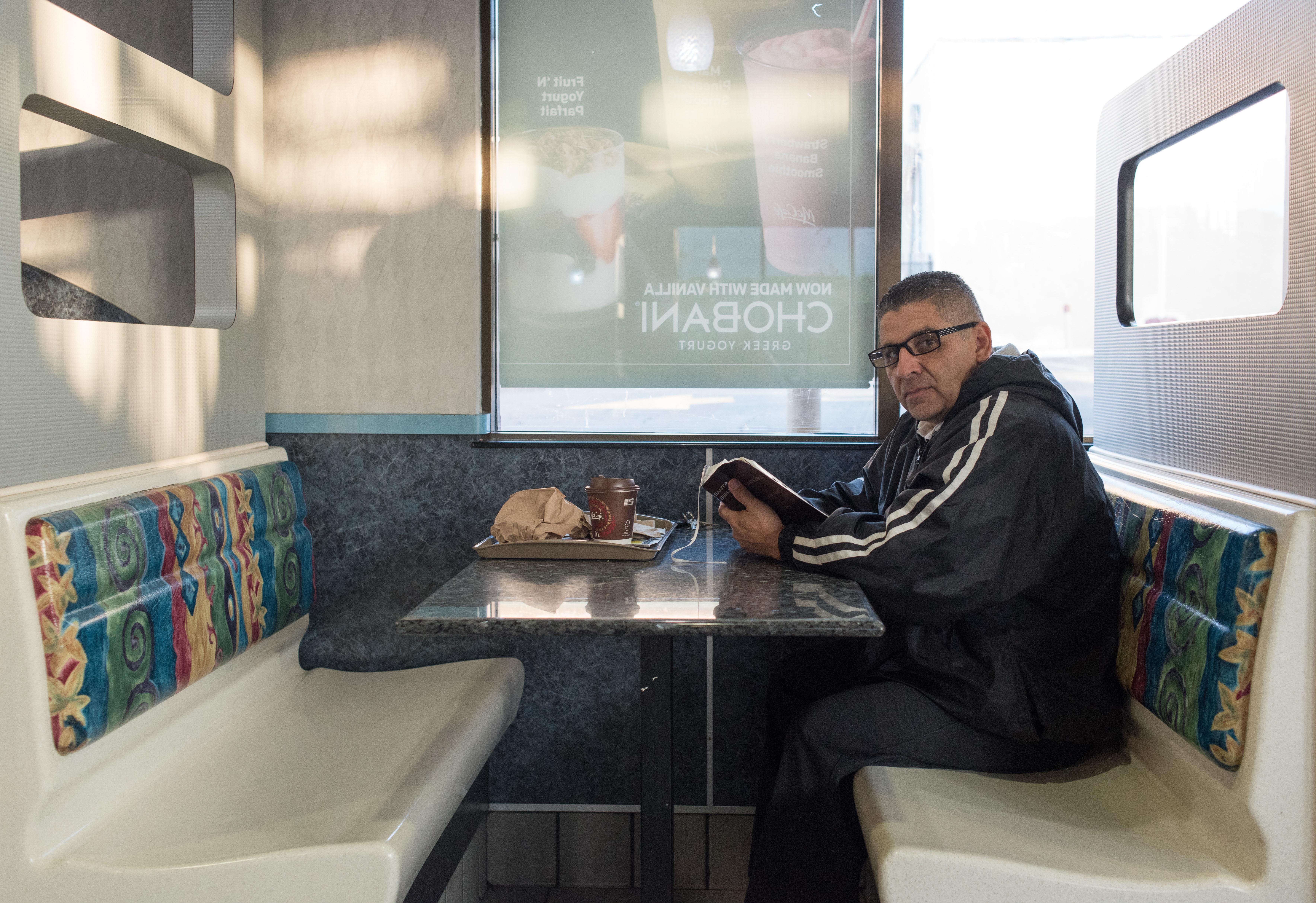 A Library of Distractions - Chris Arnade Walks the World