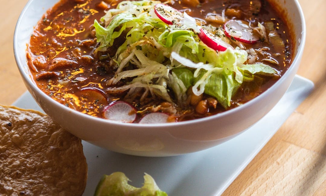 Pozole: Un Viaje Histórico en el Tiempo a Través de los Sabores de México