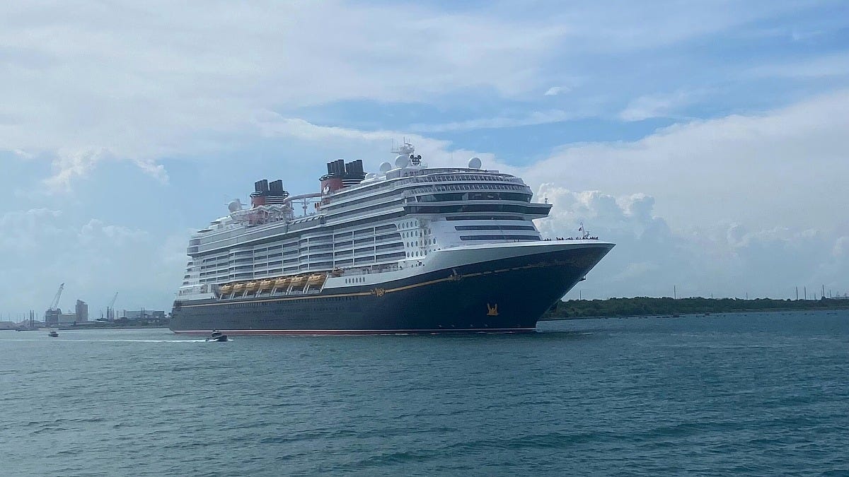 The Disney Wish leaving Port Canaveral in September 2026. Image: Jack Adamenko via Wikimedia Commons