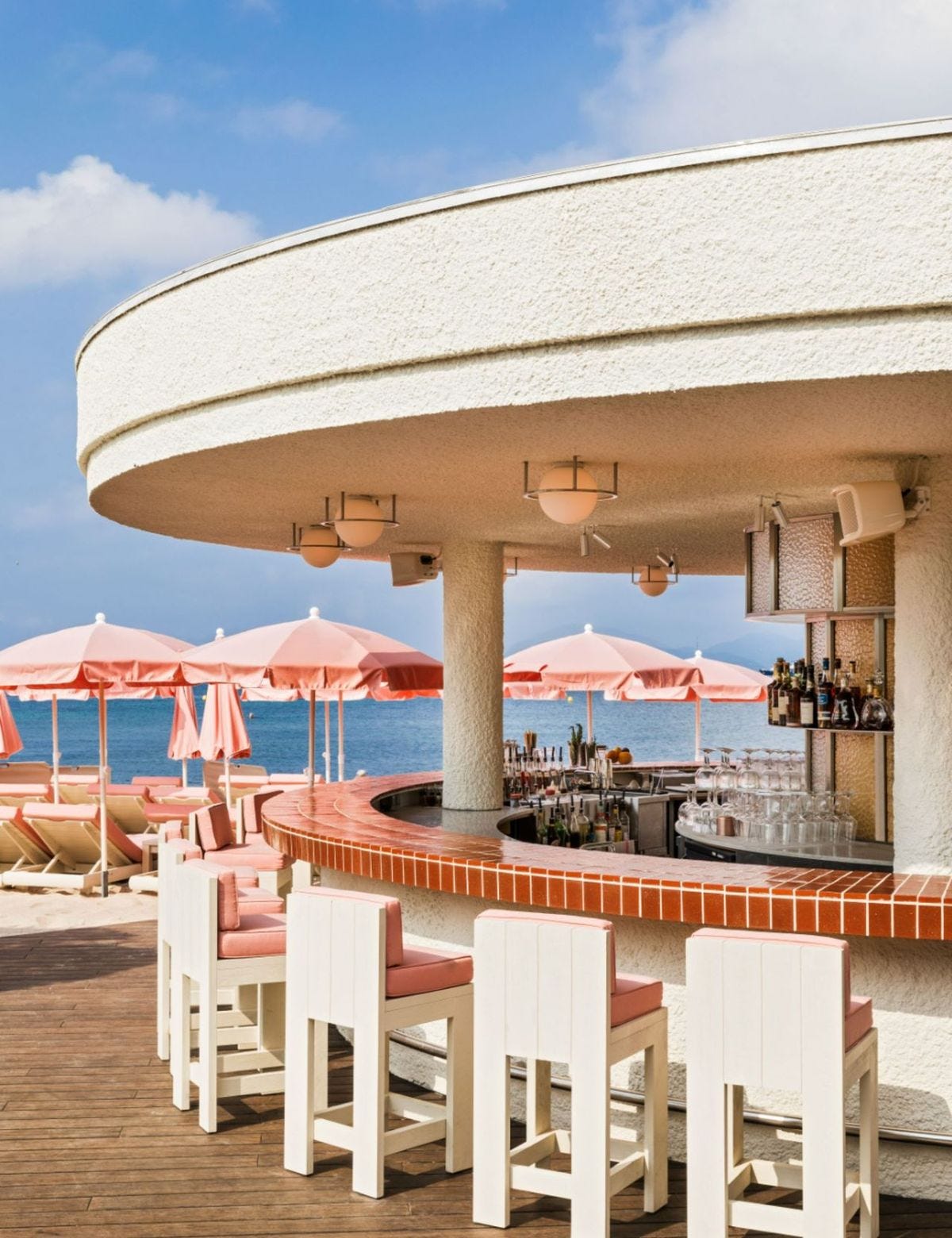 Cap d'Antibes Beach Hotel — Palm Springs meets the Riviera