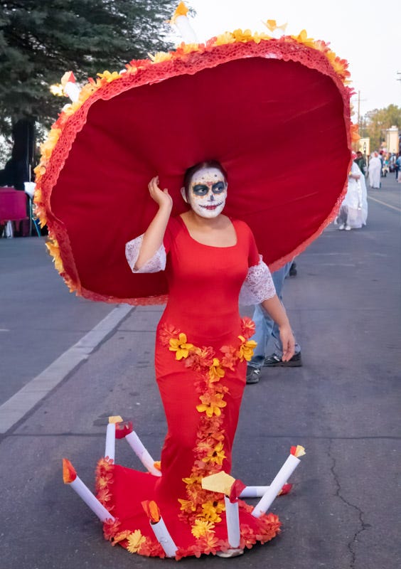 20251109-AllSoul'sProcession-120-Edit.jpg 20251109-AllSoul'sProcession-120-Edit.jpg