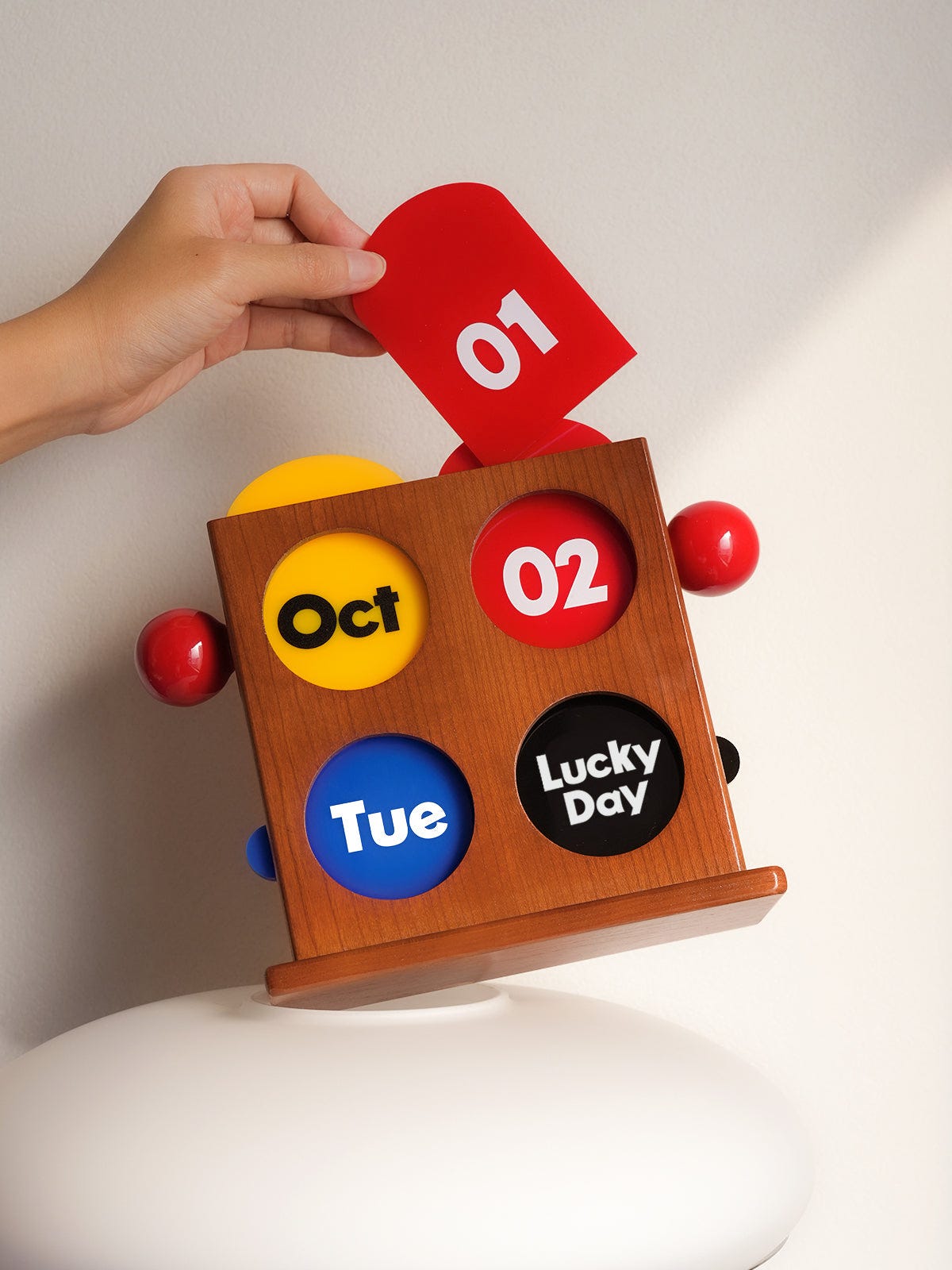 Perpetual Calendar Desk Wood Stand with Acrylic Cards