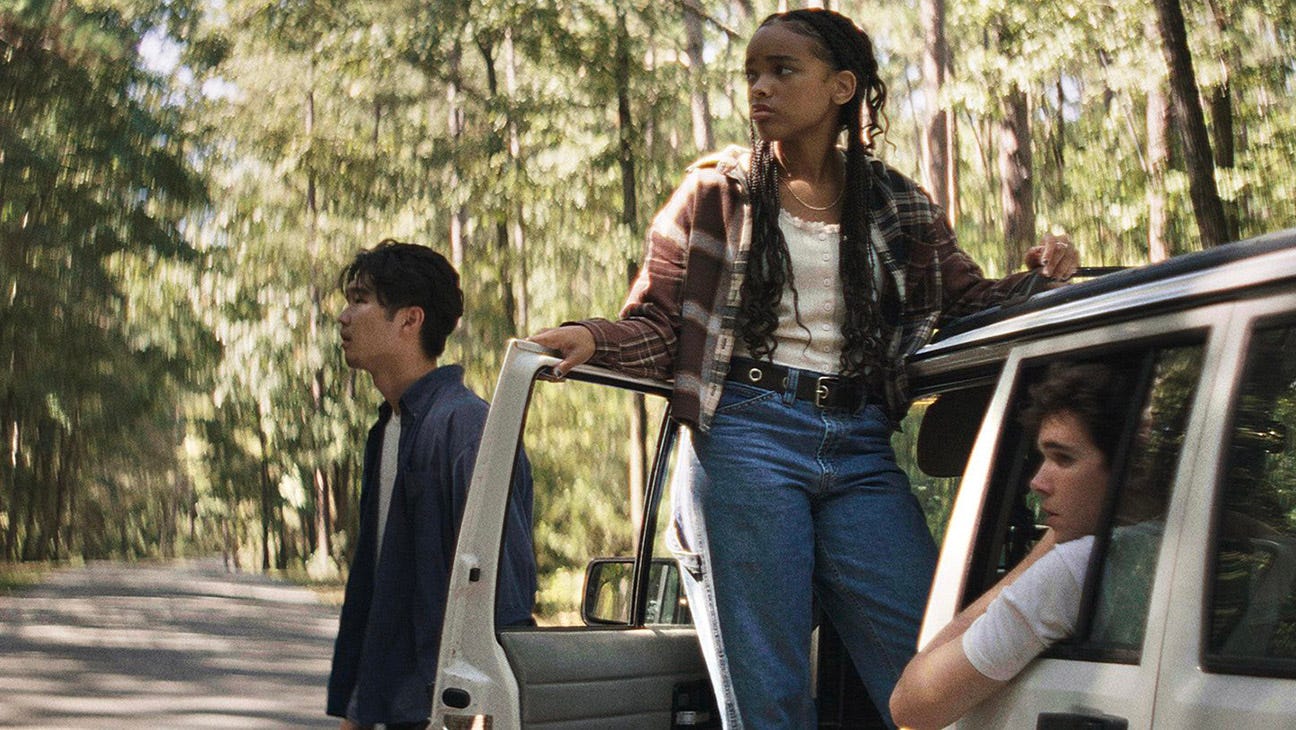 It Ends' Review: Road Trip Horror Is Deft but Redundant