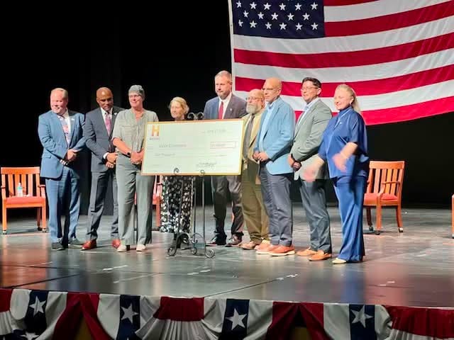 HISTORY Donates $5,000 to Valor Commons Following Community World War II Event